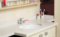 Çimstone Arcadia (402) 4cm kalınlık uygulamalı banyo tezgahı. Çimstone mermer ve granit ürünleriyle kıyaslandığında oldukça üstün bir ürün olduğu söylenebilir. 