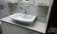 CALISCO Kuvars Yüzeyler, Calisco Banyo tezgahı Uygulaması, Calisco doğal kuvars taş tüm iç mekanlarda kullanılabilir. Asit ve bazlara karşı yüksek dayanım gösterir.