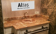 oniks mermer lavabo ve banyo uygulaması, brown- kahve oniks